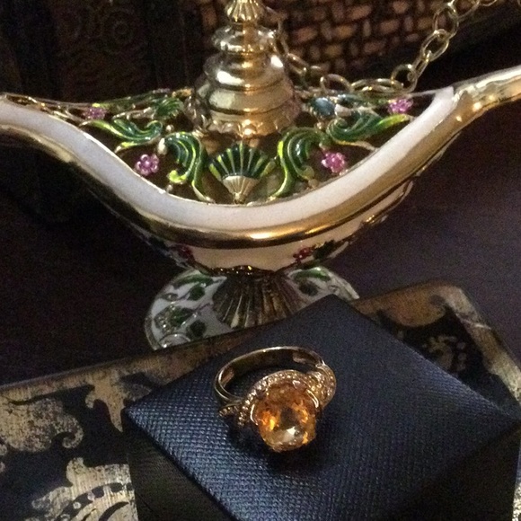 ❤️PRETTY❤️CITRINE & YELLOW GOLD RING - Picture 8 of 9